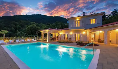 Vila 400 m², Veprinac - panoramski pogled na more - 2