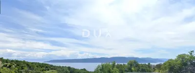 Land plot for sale in Brseč