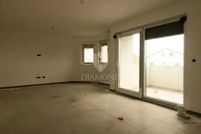Wohnung zum Kauf in Marinići, 72 m² - 2