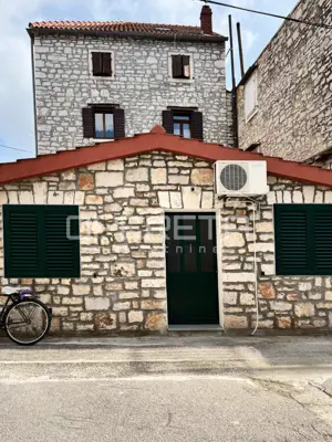 Kamena kuća, Milna na Braču, centar i blizina mora - 11