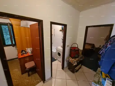Haus 300 m², Jadreški - großer Hof und Parkplätze - 13
