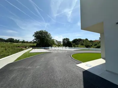 Wohnung 86 m², Tar, Garten 80 m² und zwei Terrassen - 4