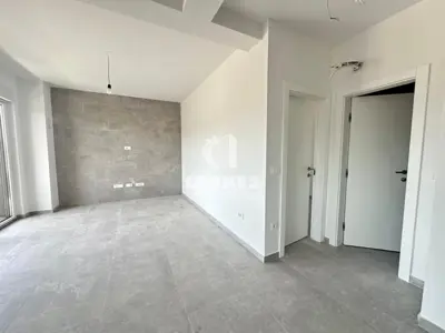 Wohnung 86 m², Tar, Garten 80 m² und zwei Terrassen - 9
