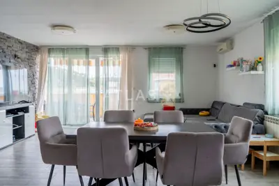 Stan 103 m², Kastav - 3 spavaće sobe i balkon
