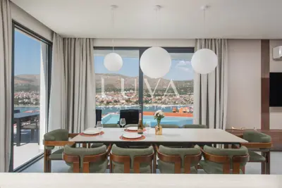 Čiovo, Trogir, modernes Haus 285 m² mit Pool und Meerblick, zu vermieten - 4