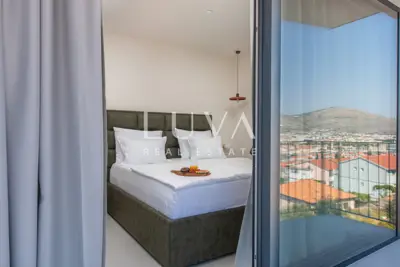 Čiovo, Trogir, modernes Haus 285 m² mit Pool und Meerblick, zu vermieten - 18
