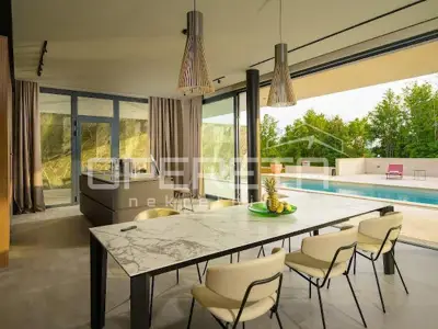 Villa 300 m², Grožnjan - luxurious location in nature - 5