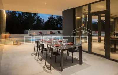 Villa 300 m², Grožnjan - luxurious location in nature - 7