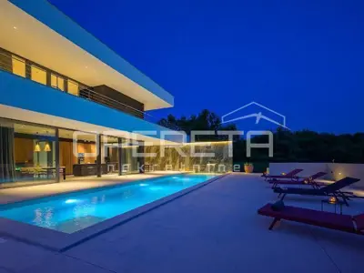 Villa 300 m², Grožnjan - luxurious location in nature - 3