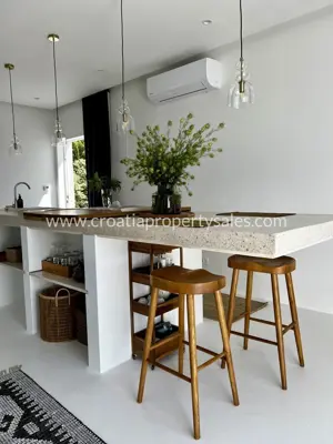 Villa 200 m², Šolta - quiet location near the beach - 12