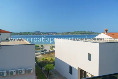 Penthouse-Wohnung 94 m², Šibenik - Dachterrasse und Meerblick - 10