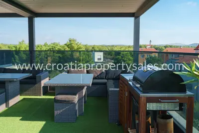 Penthouse-Wohnung 94 m², Šibenik - Dachterrasse und Meerblick - 16