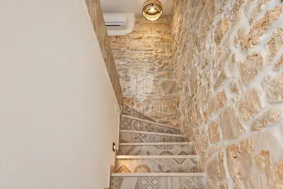 Stone house 61 m², Rovinj - sea view - 9