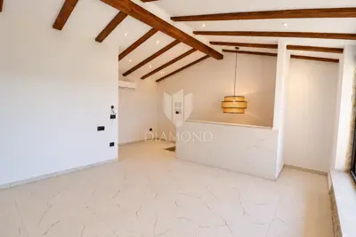 Stone house 61 m², Rovinj - sea view - 2