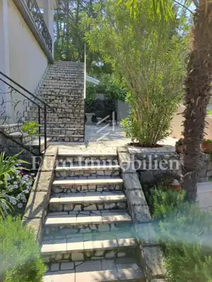 Beautiful house with multiple residential units and sea view, island Krk - 4