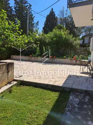 Beautiful house with multiple residential units and sea view, island Krk - 10
