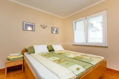 Beautiful house with multiple residential units and sea view, island Krk - 18