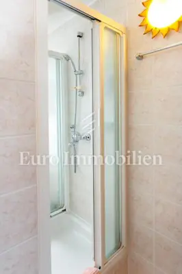 Beautiful house with multiple residential units and sea view, island Krk - 22
