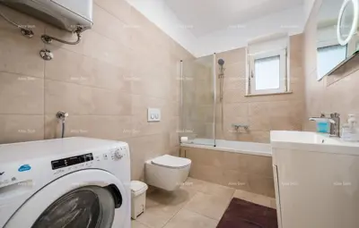 Villa in Fažana, 3 apartments and a studio apartment - 20