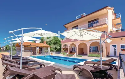 Apartment for sale in Novi Vinodolski, 120 m² - 2