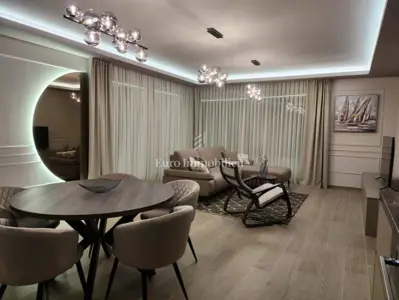 House for sale in Krk, 213 m² - 14