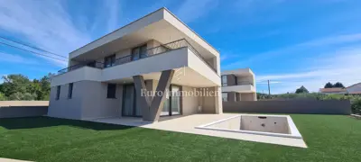 Haus zum Kauf in Krk, 213 m²