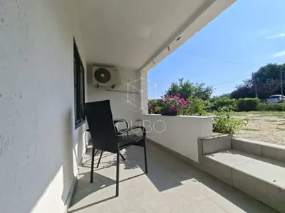 Rovinj, prizemnica 300 m od mora, 4 jedinice i terasa - 4