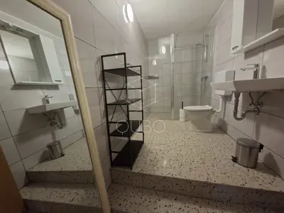 Rovinj, prizemnica 300 m od mora, 4 jedinice i terasa - 21