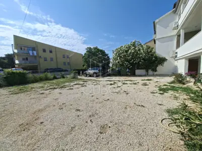 Rovinj, prizemnica 300 m od mora, 4 jedinice i terasa - 5