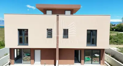 House for sale in Sabunike, 150,7 m²