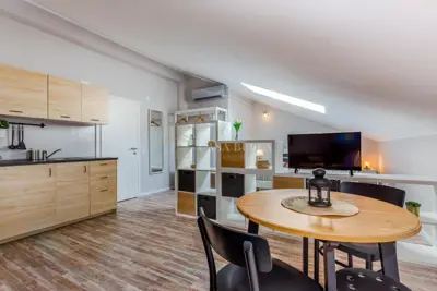 Stan, Rijeka Centar, 4 apartmana i zaseban ulaz - 16