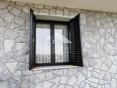 Haus 165 m², Stubičke Toplice - ruhige Lage und Garten - 10