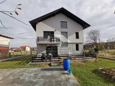 Haus 165 m², Stubičke Toplice - ruhige Lage und Garten - 6