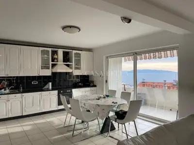 Marčeljeva Draga 2SB+DB 90 m² sa predivnim pogledom na Kvarner