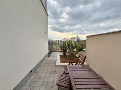 ZADAR, PRIVLAKA - Namješteni stan s vrtom 150 m od mora - 13