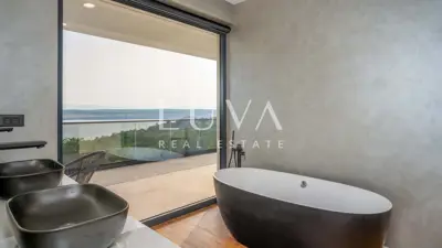 Villa 400 m², Jadranovo - sea view and pool - 14