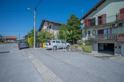 Kobiljak, KOBILJAK, Doppelhaushälfte mit Hof und Garage - 225 m² - 20