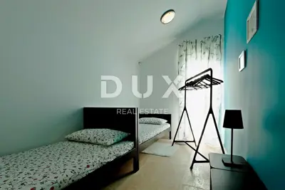 Haus 125 m², Poreč - Pool und Sommerküche - 13