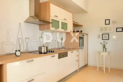 Haus 125 m², Poreč - Pool und Sommerküche - 8