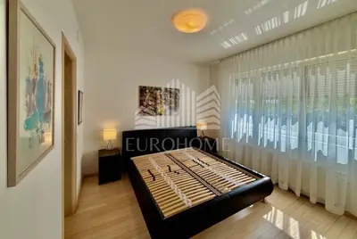 ČETVEROSOBNI STAN 135 m², SREBRNJAK, MAKSIMIR - 3