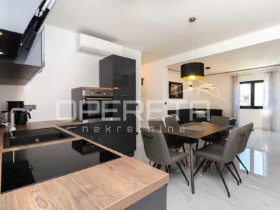 Wohnung 95 m², Srima, 50 m vom Strand und ruhige Lage - 3