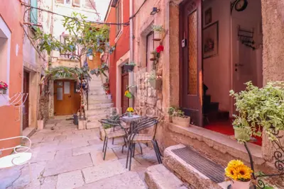 Haus 100 m², Rovinj Zentrum - 50 m vom Meer - 12