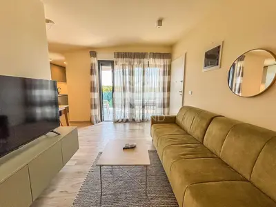 Stan 49 m², Lovrečica, pogled na more i balkon