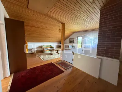 Možđenec pokraj Novog Marofa. Kuća na povišenom položaju.Prodaja. - 21