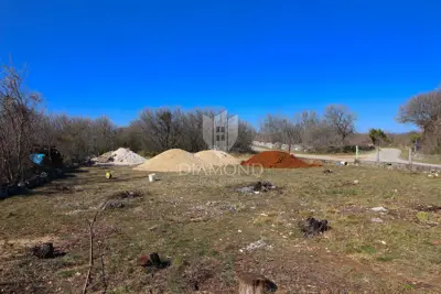 Kuća u Labinu, mirno predgrađe i 3 spavaće sobe - 7