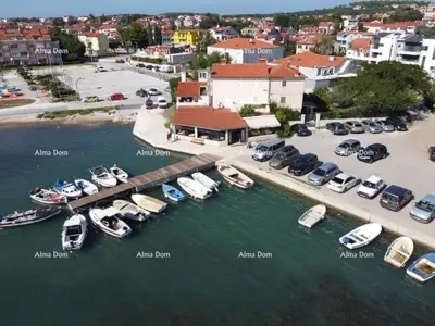 Poslovno-stambena zgrada, Medulin, restoran i stanovi uz more - 3