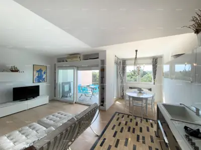 Stan 70 m², Pula - Veruda, pogled na more i terasa - 3