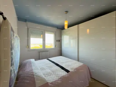 Stan 70 m², Pula - Veruda, pogled na more i terasa - 20
