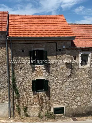 Stone house 72 m², Hvar Island - quiet location near the sea - 11