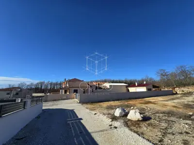Baugrundstück 608 m², Bibići - Genehmigung für ein Haus mit Pool - 5